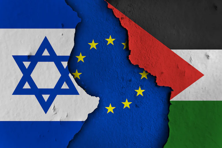 Montage des drapeux israëlien, européen et palestinien