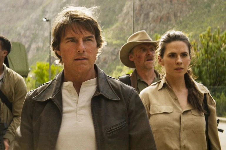 Los actores de Misión imposible: Tarzan Davis, Hayley Atwell, Tom Cruise, Pom Klementieff, Simon Pegg.