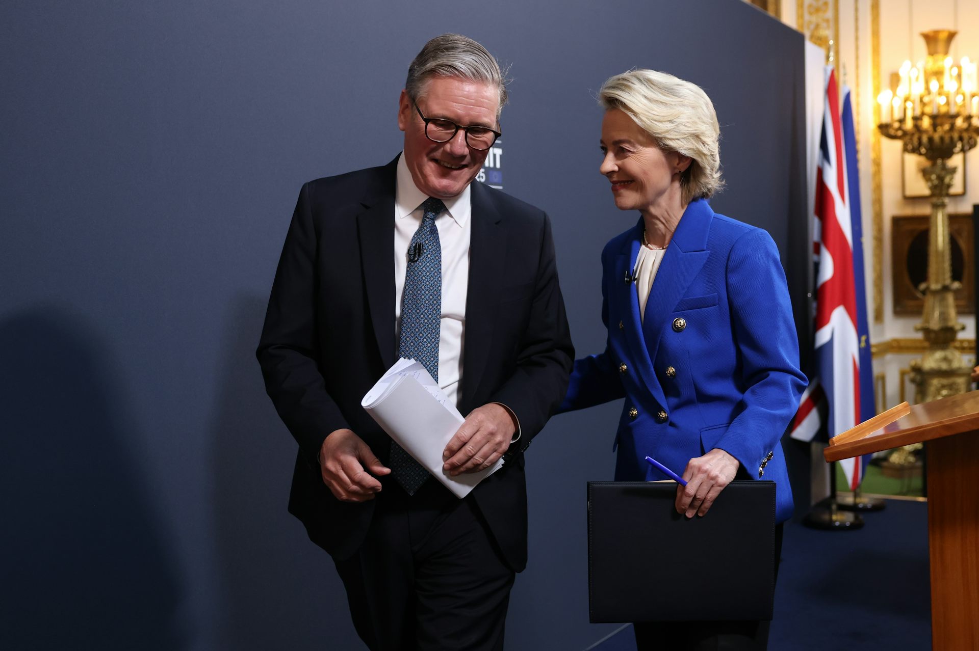 Starmer and von der Leyen share a laugh after a press conference