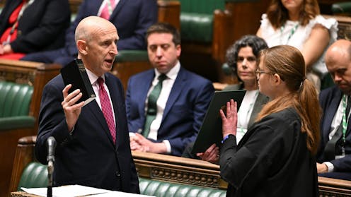 Royaume-Uni : comment la religion des députés influence leur position sur la légalisation de l’aide à mourir Royaume-Uni : comment la religion des députés influence leur position sur la légalisation de l’aide à mourir