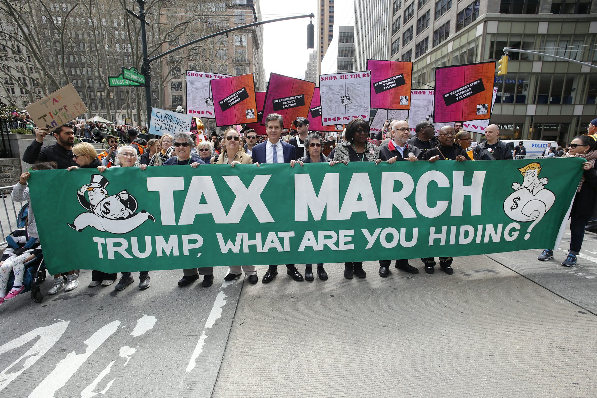 Manifestants dans les rues de New York