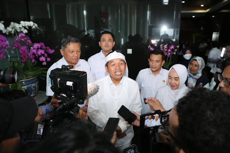 barak militer, anak nakal, pendidikan militeristik