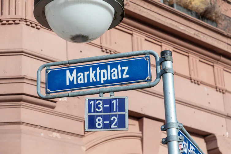 German street sign reading Marktplatz