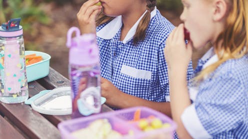 Australian kids BYO lunches to school. There is a healthier way to feed students