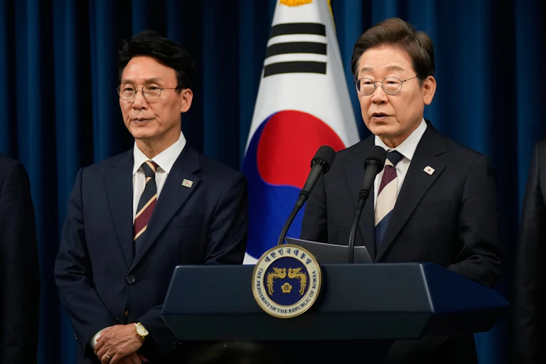 Lee Jae-myung speaks during a press conference with his prime minister, Kim Min-seok.