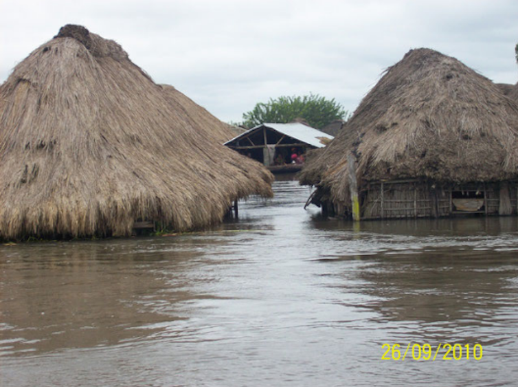 3 shores during which virtual twins may permit higher keep watch over of flood penalties 3 boxes that cross water