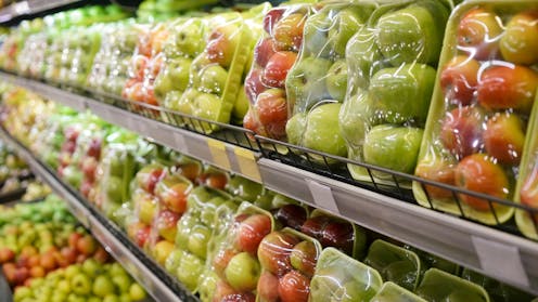 Aditivët toksikë të plastikës që konsumojmë përmes ushqimit