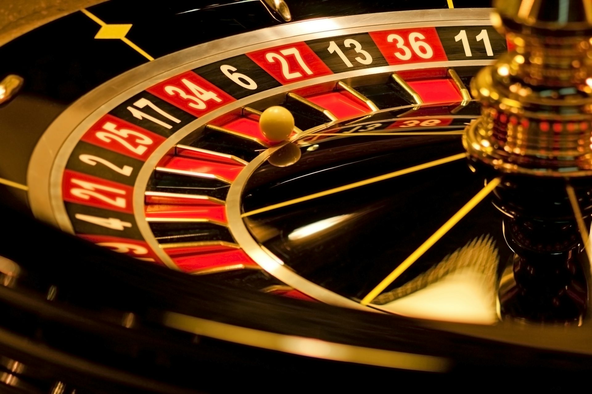 Huge Russian rate hike plays roulette with the economy