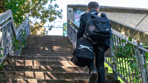 Na bashkohuni në Newcastle për të diskutuar rininë, maskulinitetin dhe ndarjen politike