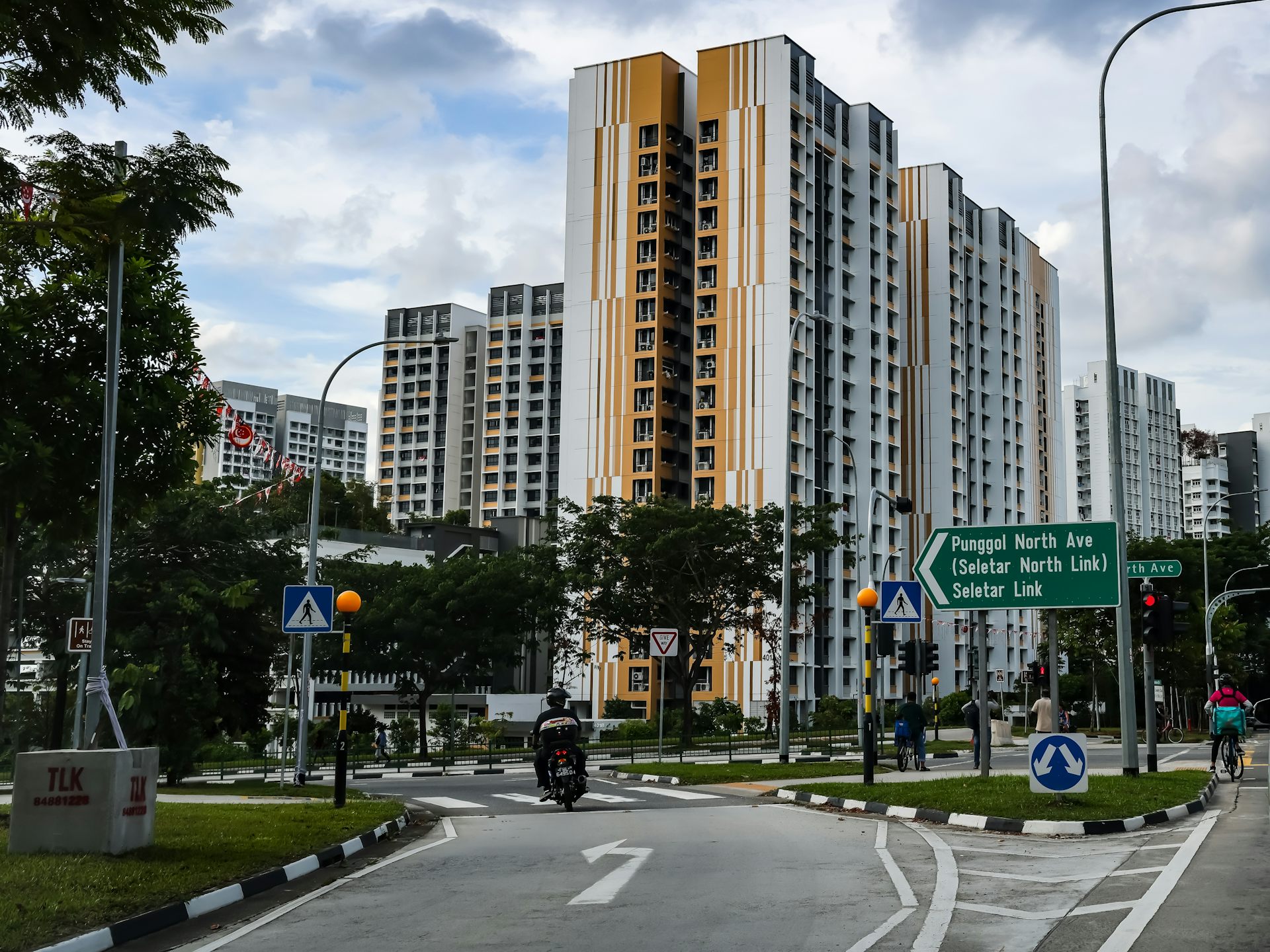Properti di Singapura merupakan salah satu yang termahal di dunia tapi program perumahannya sangat pro rakyatnya