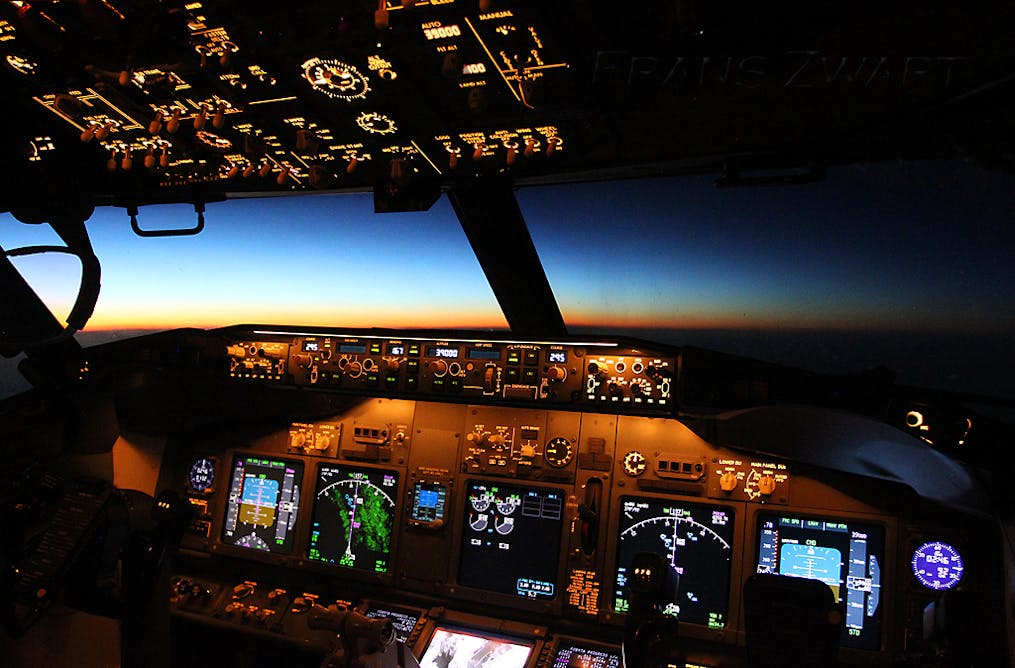фото из кабины самолета в небе