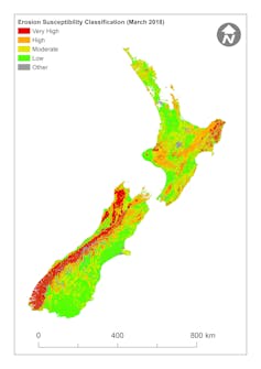 A map of New Zealand showing the red-to-green classification of land susceptible to erosion.