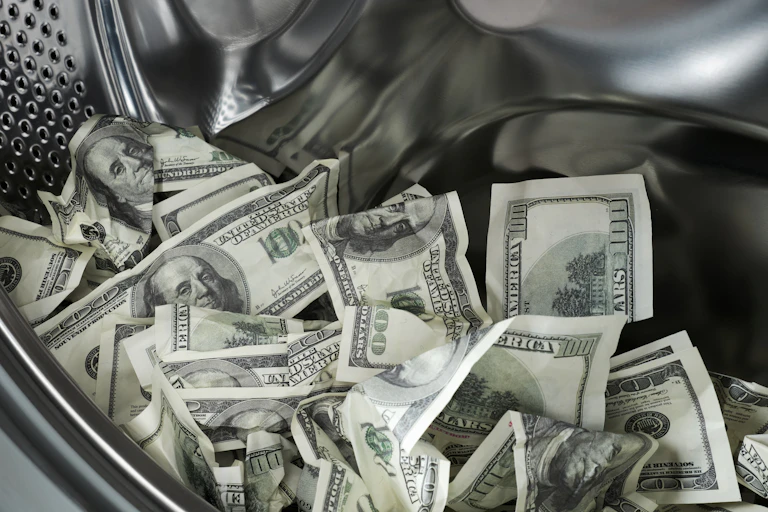 Dollar dans une machine à laver