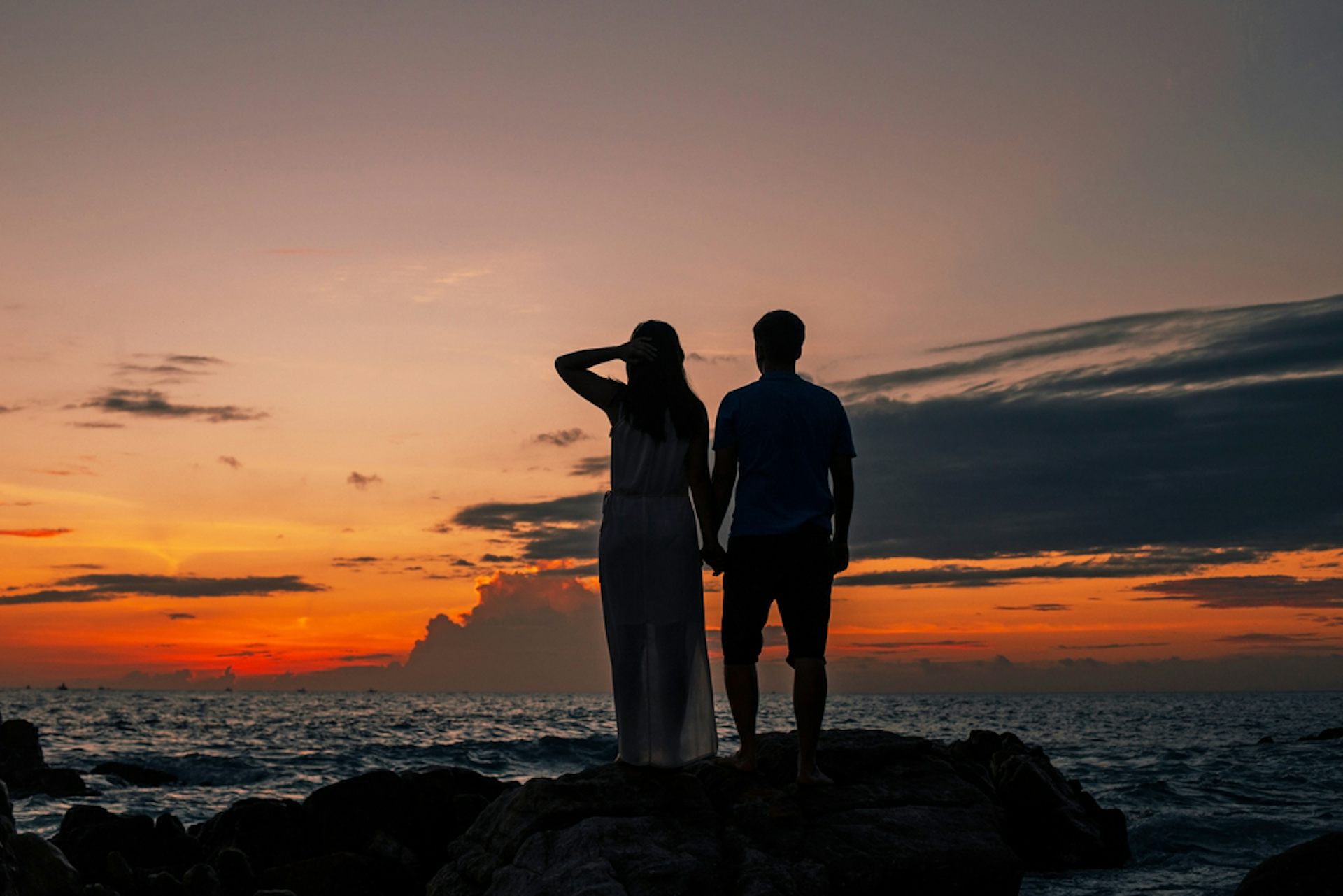Les amours de vacances : entre liberté, exploration et normes sociales