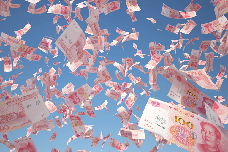 Billets chinois volant dans le ciel