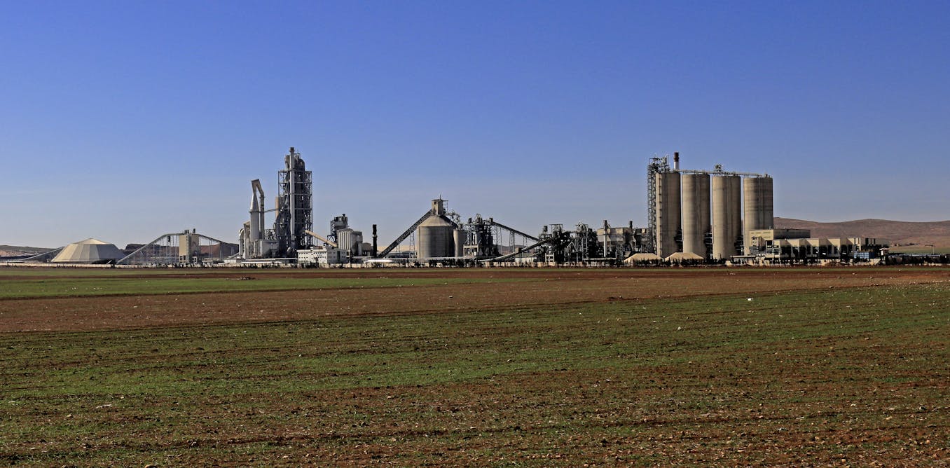 Doing Business in Conflict Zones: What Companies Can Learn from Lafarge’s Exit from Syria Doing Business in Conflict Zones: What Companies Can Learn from Lafarge’s Exit from Syria