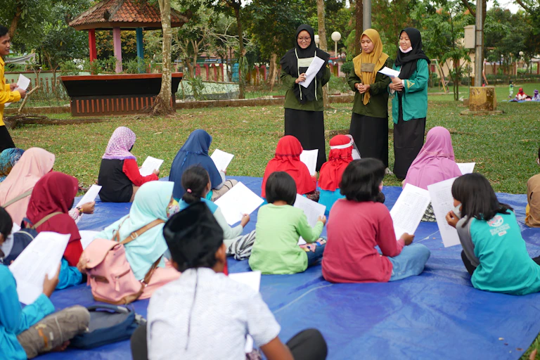 tutor, guru, pamong belajar, sertifikasi, kesejahteraan guru