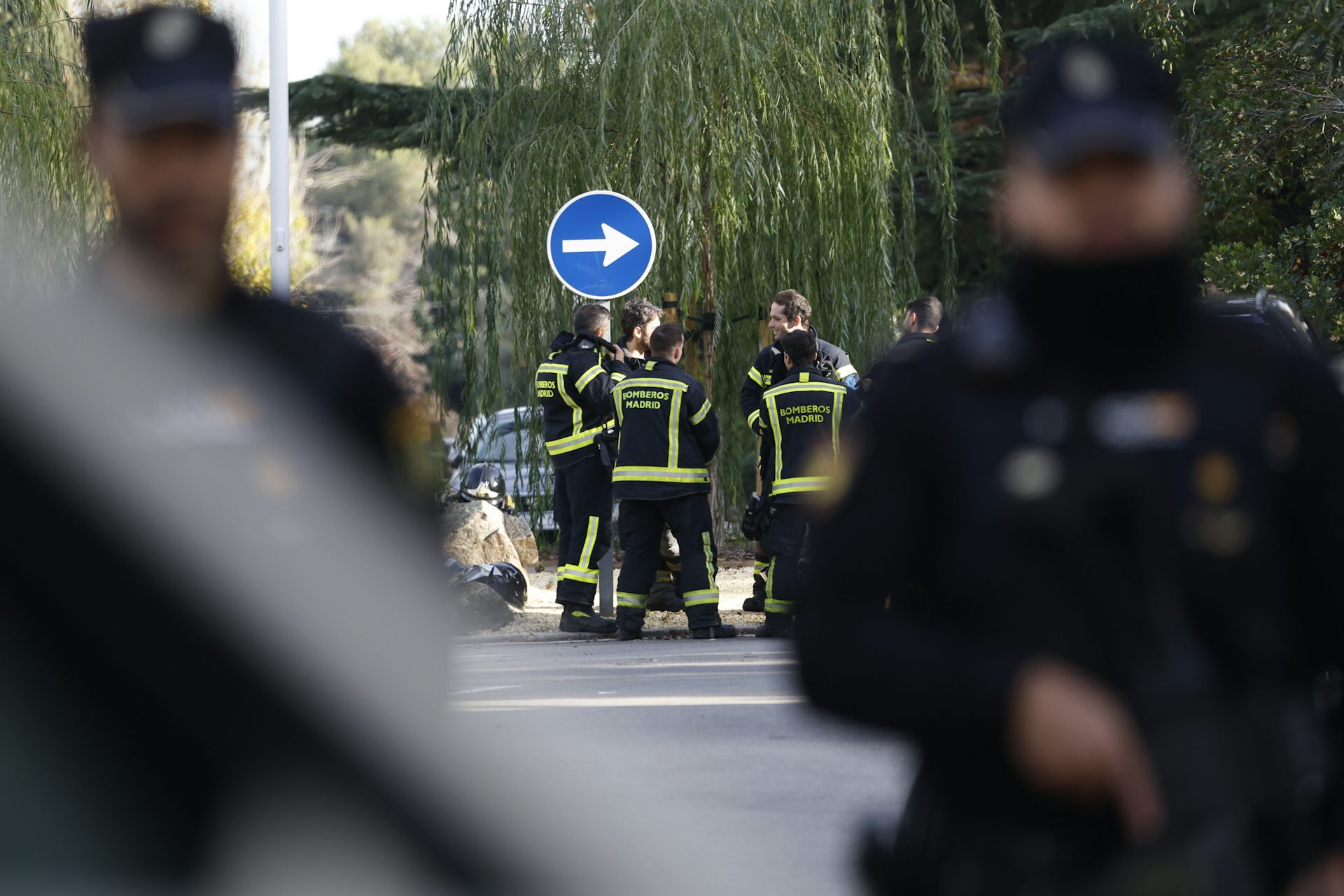 Police and firemen outside the Ukrainian embassy in Madrid.