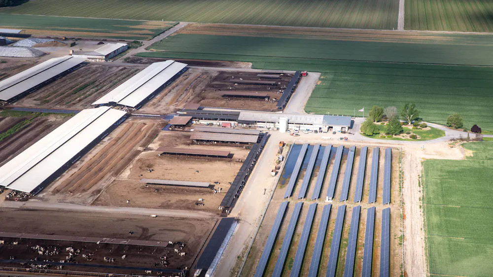 Identifying Features California farmers identify a hot new cash crop: Solar power | Seward ...