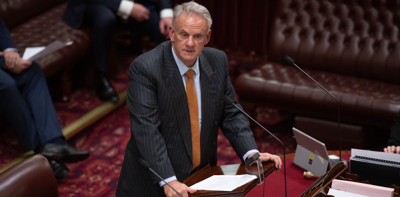 Mark Latham’s portrait may come off federal caucus wall