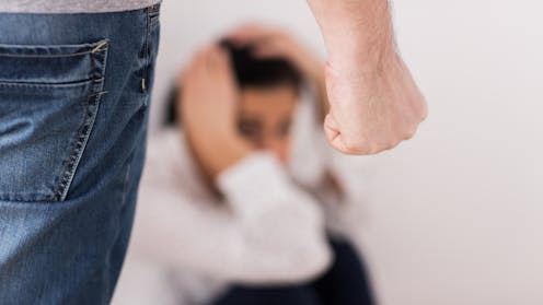 Dhuna e fëmijëve ndaj prindërve: si ta zbulojmë dhe të kërkojmë ndihmë pa ndjerë faj