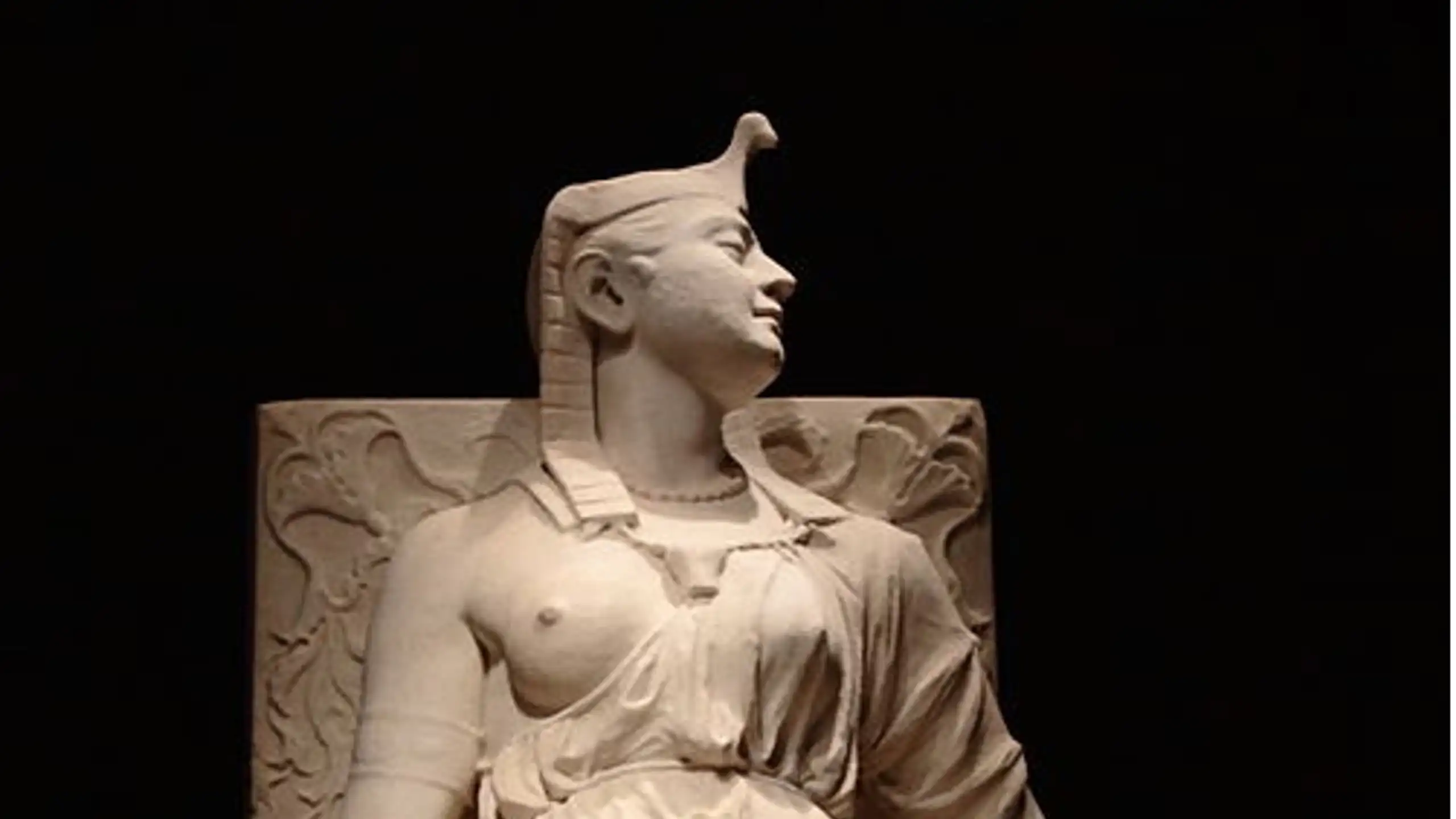 La Statue d’Edmonia Lewis, La Mort de Cléopâtre.