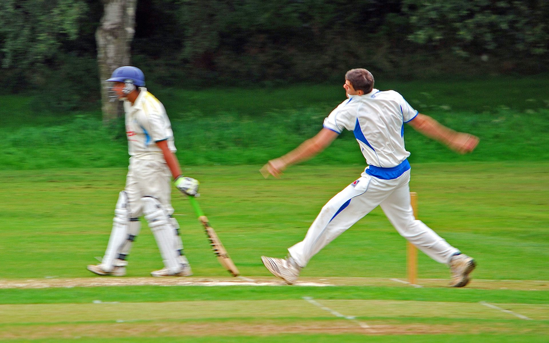 Fast bowlers who bowl noballs in cricket need to do the maths