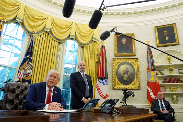 Donald Trump and Rupert Murdoch in the White House