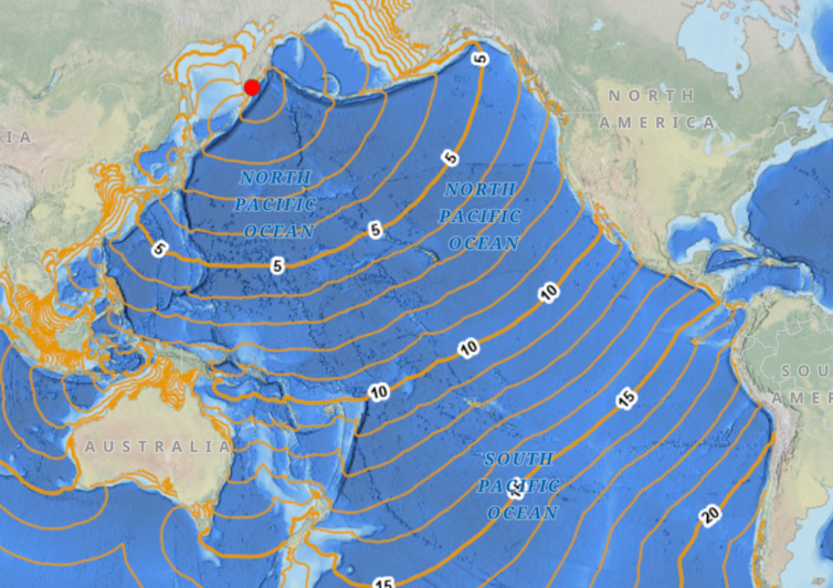 map showing tsunami travel times from Kamchatka epicentre.
