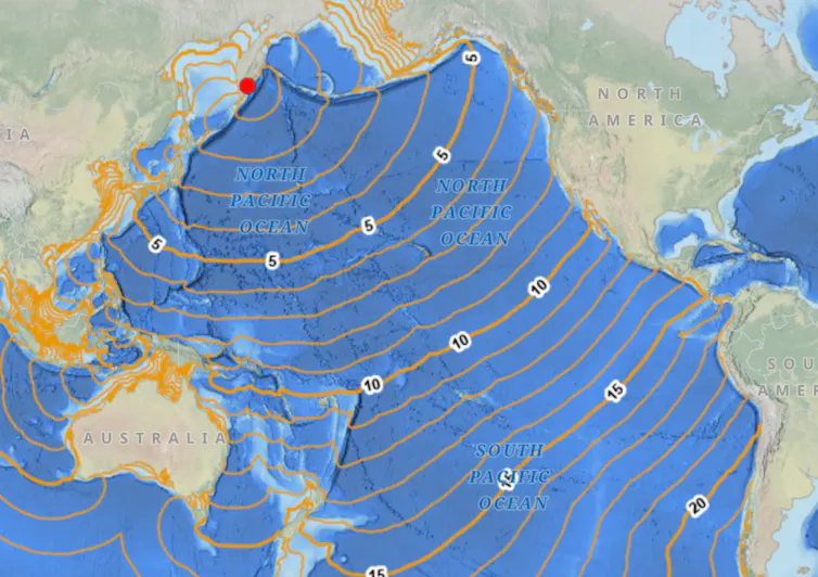 map showing tsunami travel times from Kamchatka epicentre.
