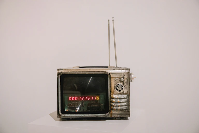 vieux poste de tv