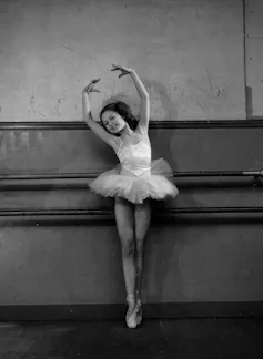 Bardot en pointe.