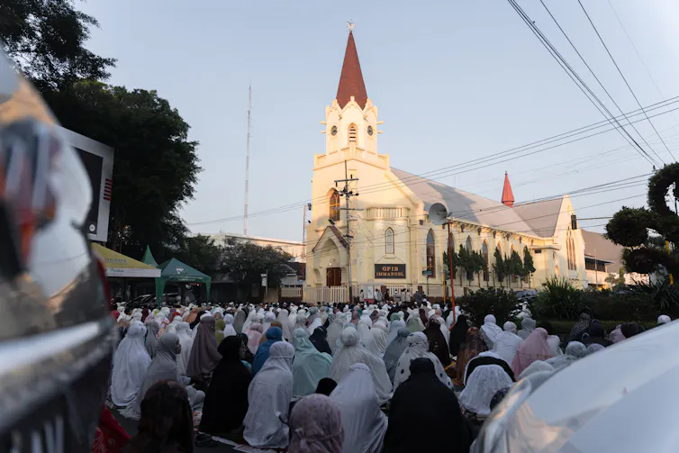 Intoleransi kerap terjadi di rumah ibadah di Indonesia. Pemerintahan Prabowo belum menunjukkan perbaikan dalam perlindungan kebebasan beragama.
