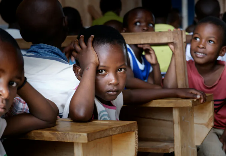 Des enfants dans une classe d’école