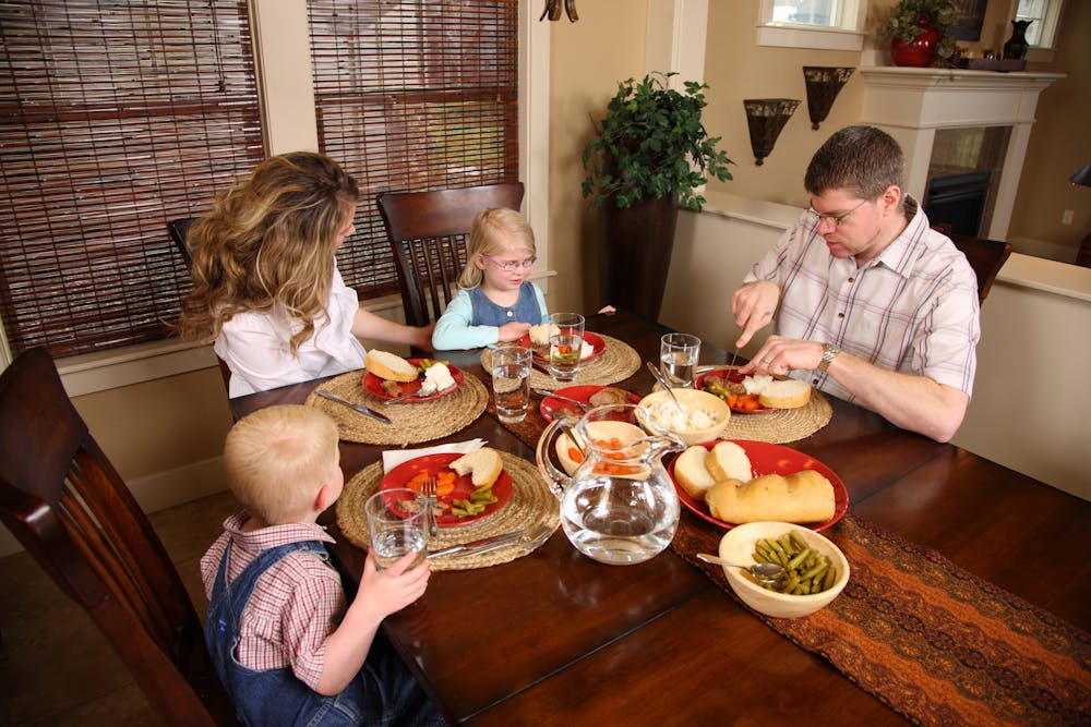 Science Says Eat With Your Kids -
