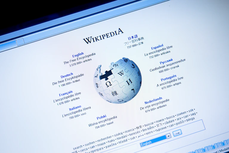 Photo of the Wikipedia home page on a computer screen.
