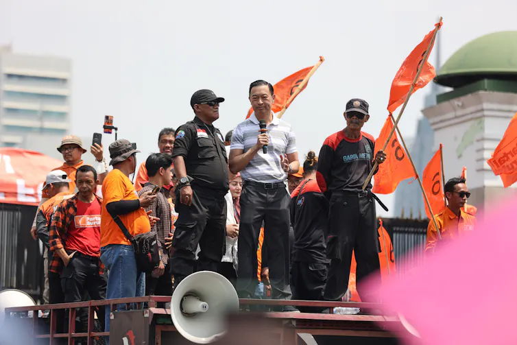 Tom Lembong diberikan abolisi oleh Prabowo atas kasus impor gula yang menjeratnya.