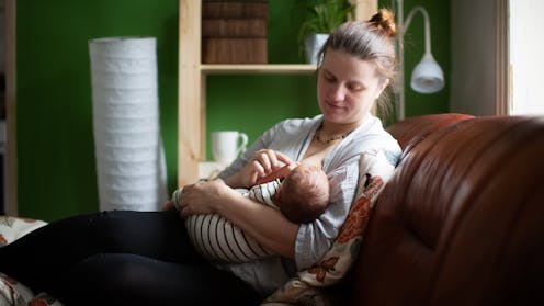 What should I eat (and avoid) while breastfeeding? How does my diet affect baby’s milk?