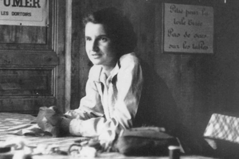 Photographie de Rosalind Franklin.