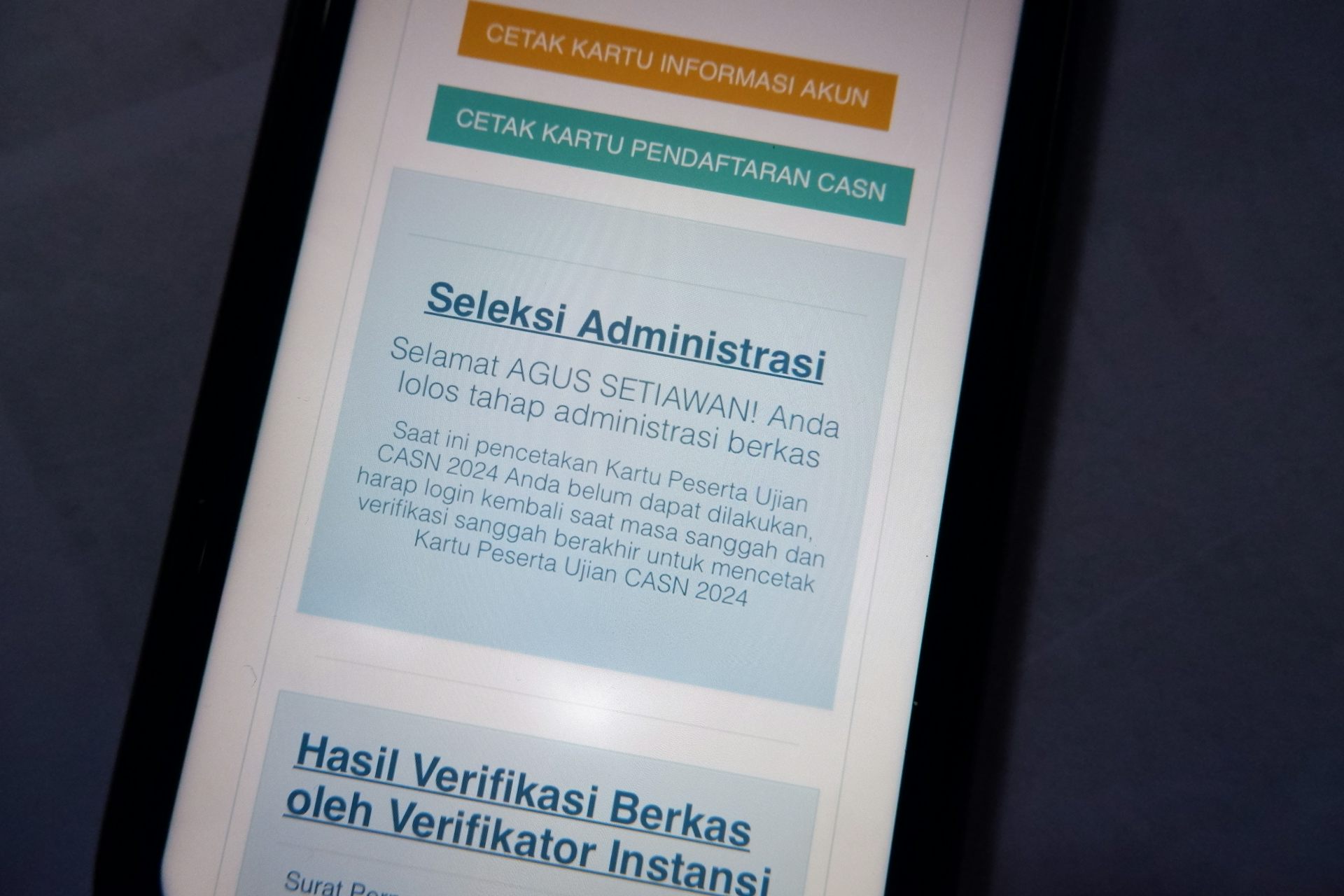 Bagi banyak orang, lolos seleksi CPNS adalah kebanggaan.