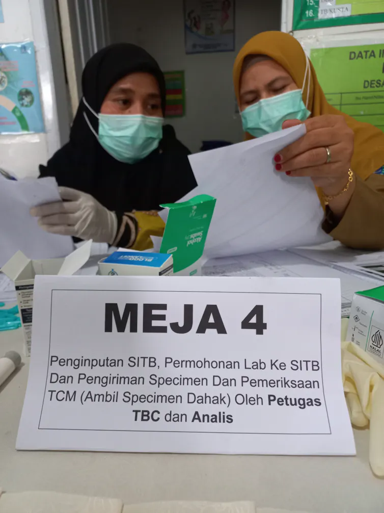 Pemeriksaan TB di puskesmas.