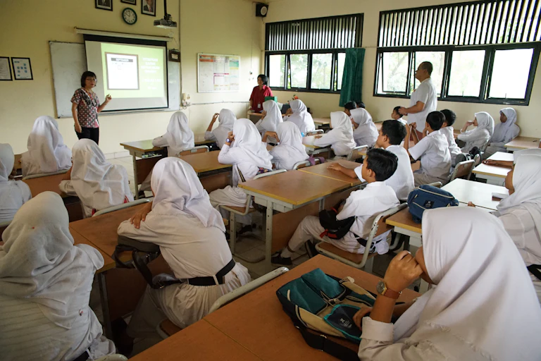 Pembelajaran mendalam memerlukan partisipasi aktif siswa dan inisiatif guru.