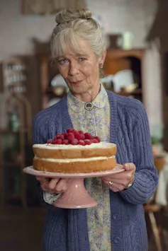 Ceclie Imrie with a Victoria sponge.