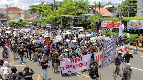 Demonstrasi besar-besaran di Indonesia: pentingnya menanggapi tuntutan rakyat