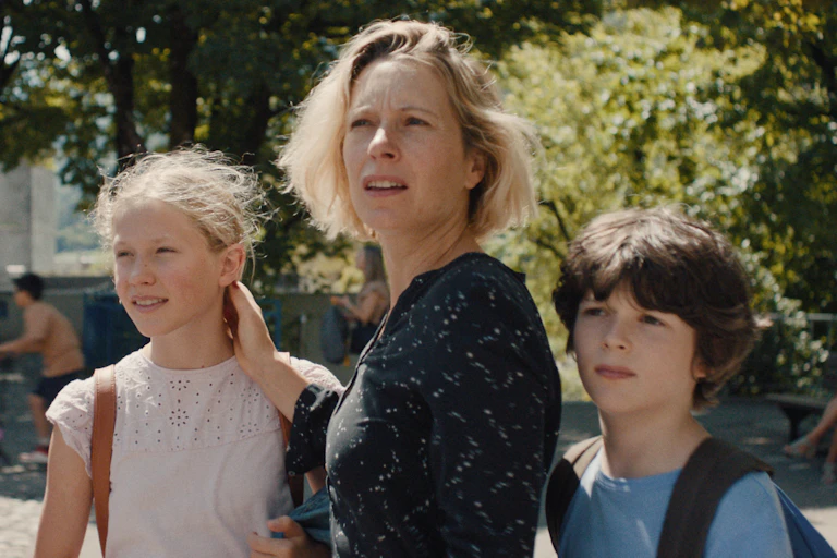 Jule and her three children