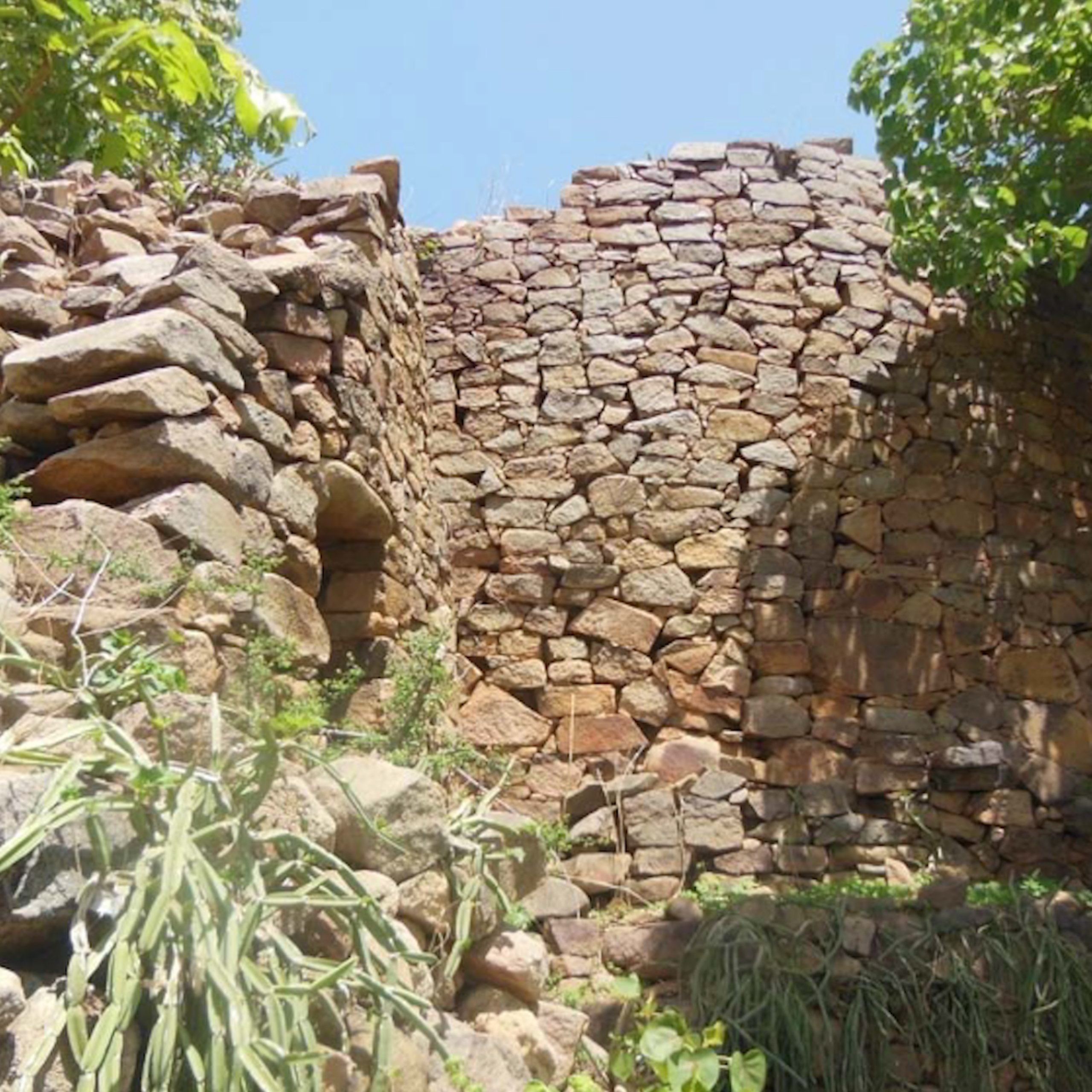 Construction ancienne en pierre