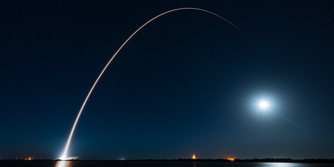 A US Startup Plans To Beam Sunlight To Earth For 24/7 Solar Power A US Startup Plans To Beam Sunlight To Earth For 24/7 Solar Power