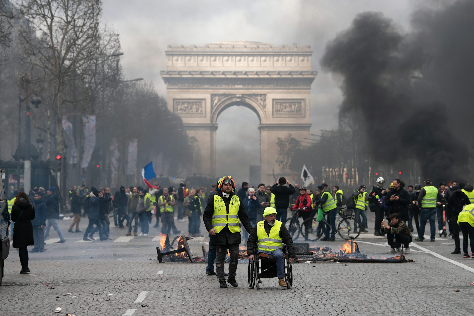 C'est une petite musique qui monte depuis la mobilisation des Gilets Jaunes : les classes populaires en auraient marre de l'écologie. 