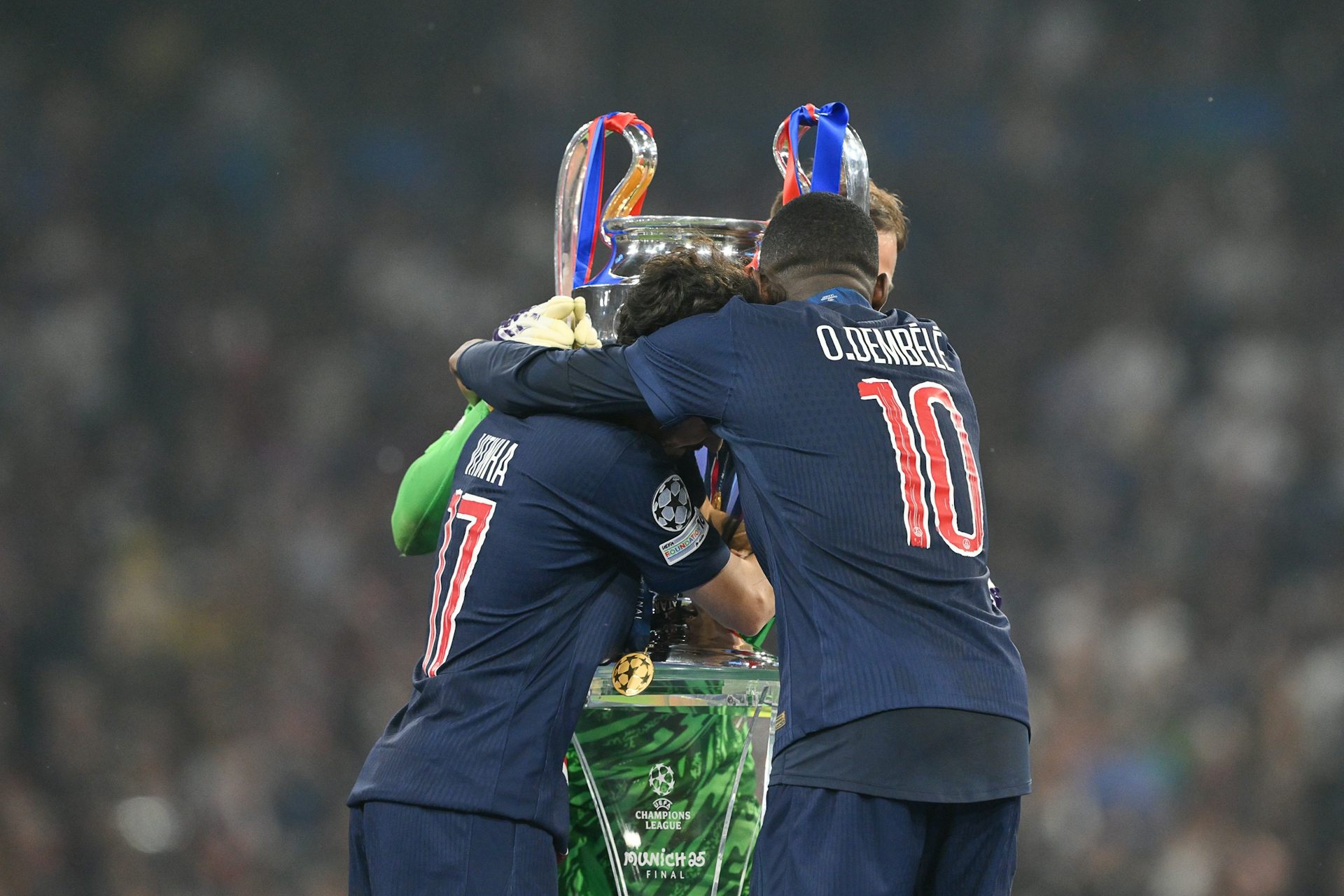 Vitor Machado Ferreira, Nickname Vitinha and Ousman Debbele, two large craftsmen in PSG win in UEFA Champions League