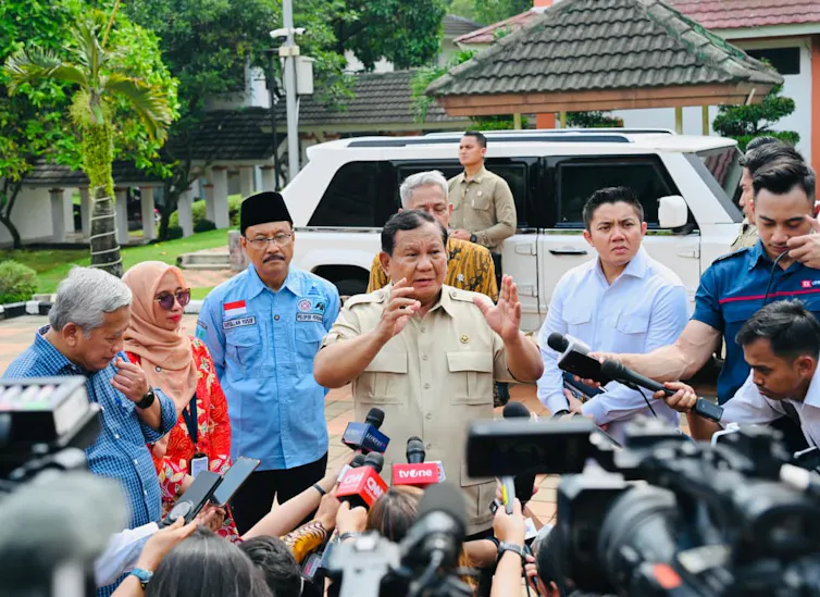 Presiden Prabowo berkunjung ke Beijing di tengah memanasnya aksi protes publik di Jakarta.